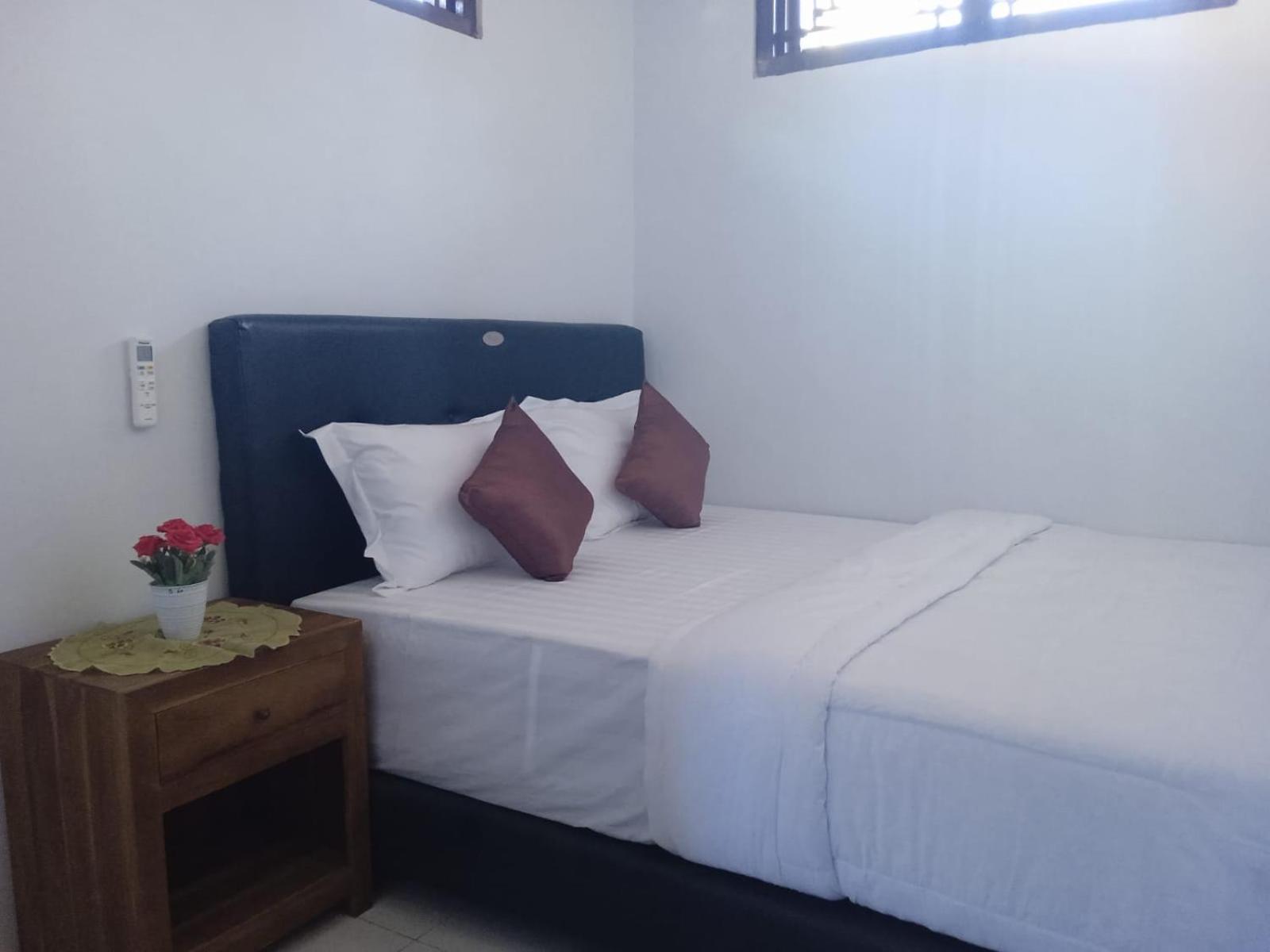 Ega S Hostel Batununggul Extérieur photo